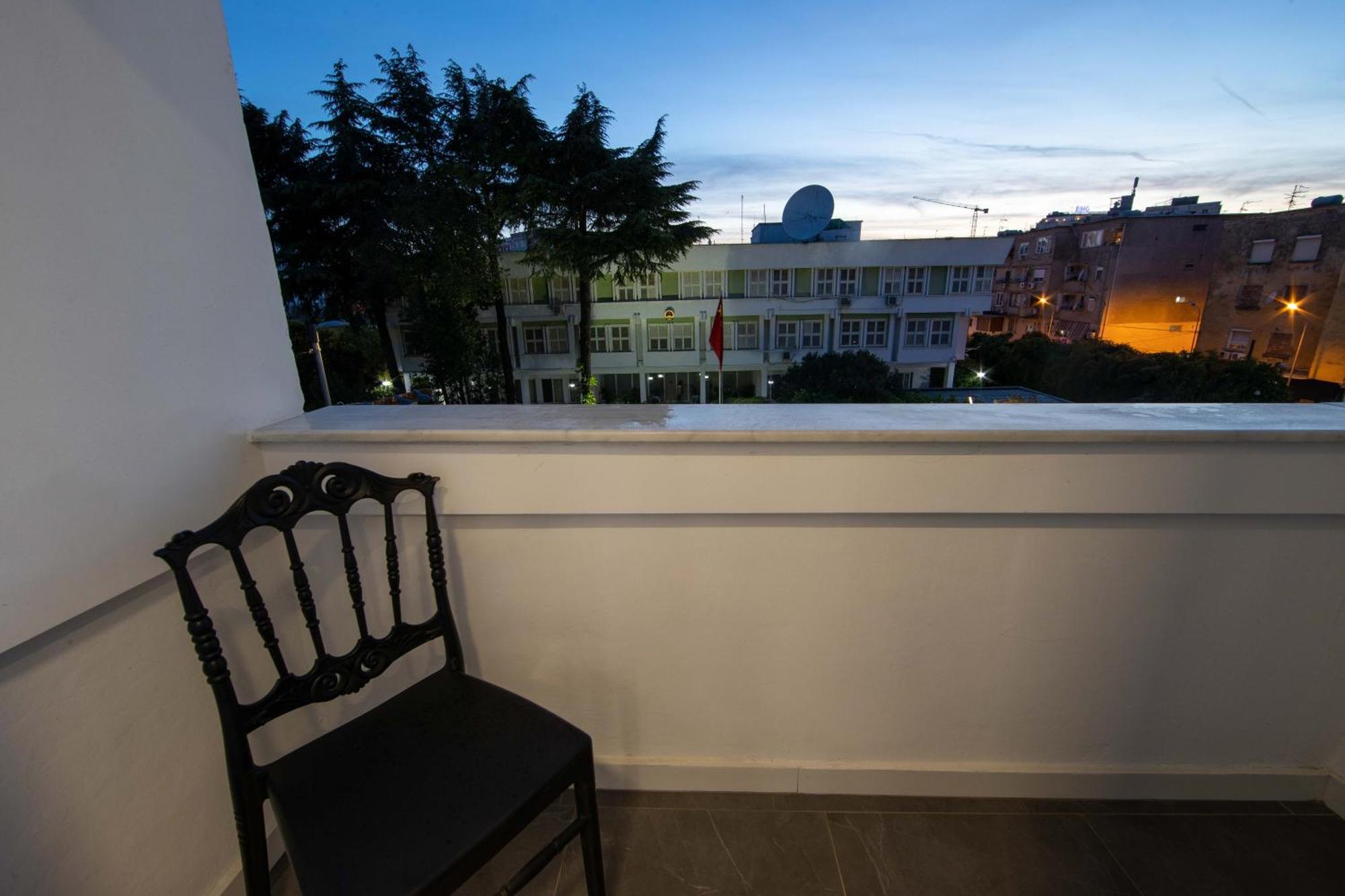 Niki'S Apartments 티라나 외부 사진